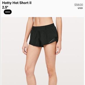 Lululemon Hotty Hot Short